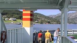 Approaching Oanes on the 15:45 ferry from Lauvvik